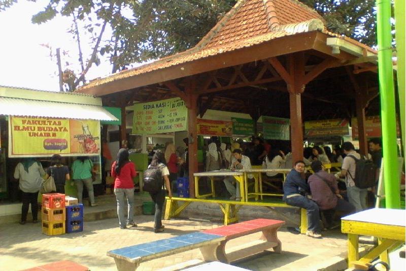 Sentra Kuliner di Unair yang Mahasiswa Banget