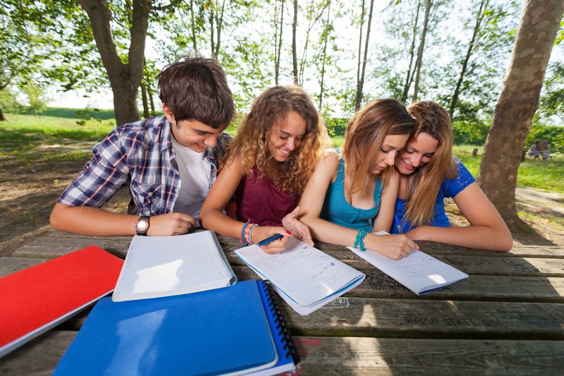 Belajar Kelompok untuk Nilai Pelajaran yang Lebih Baik