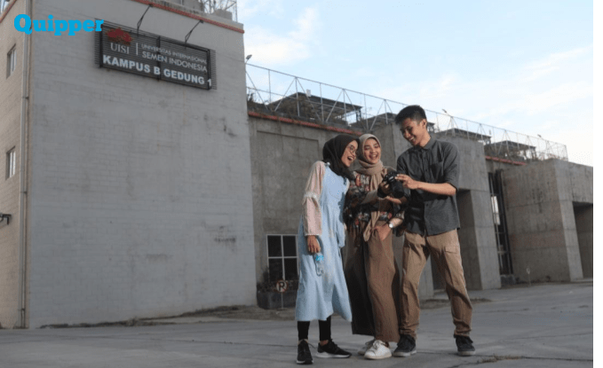 kuliah di jatim uisi